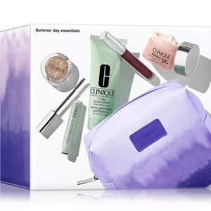 Clinique Summer Day Essentials Bag 6-Piece Set - New In Retail Box 2024